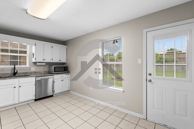 Building Photo - 3970 Gabrial Dr