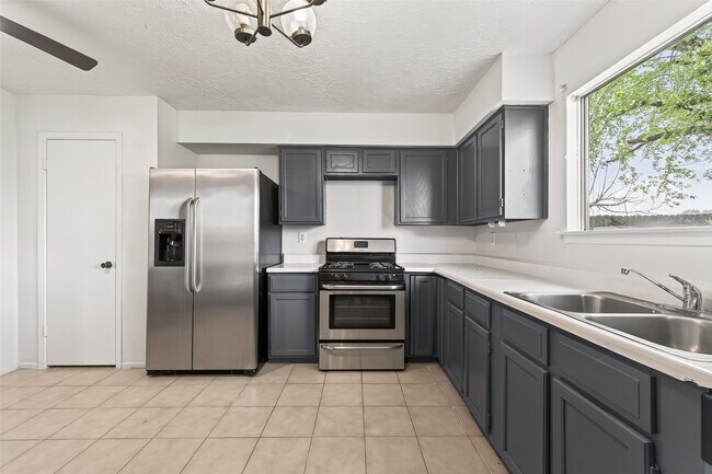 Building Photo - 710 Beechbend Dr