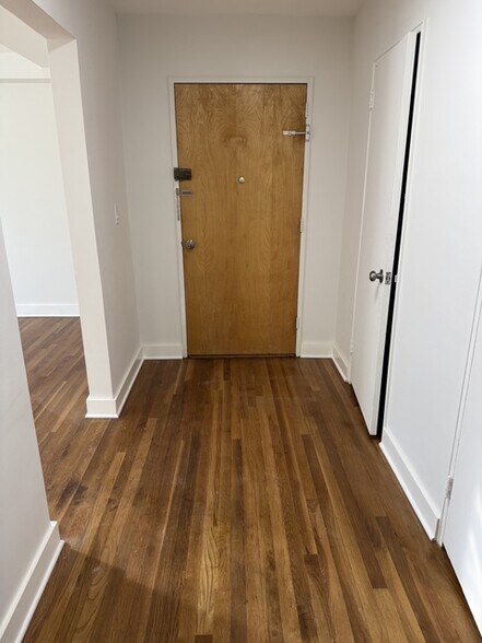 Newly Renovated - 604 Chestnut St
