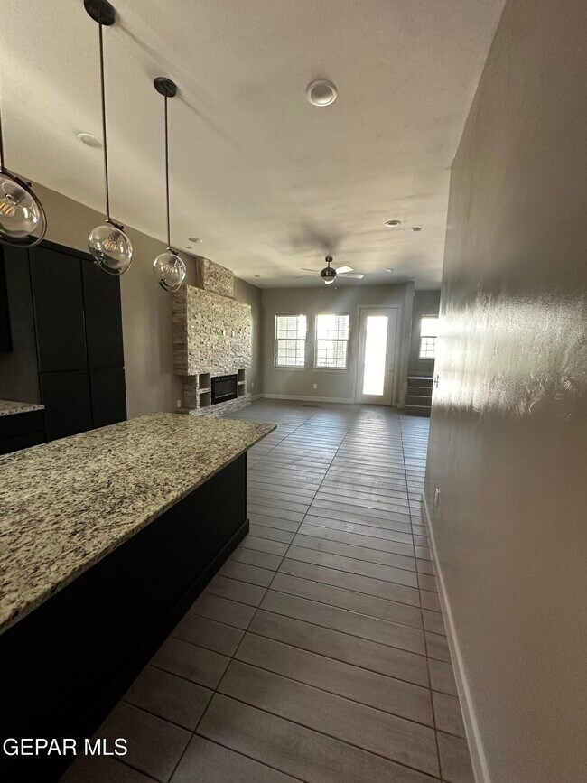 Building Photo - 453 Vin Benicarlo Pl.