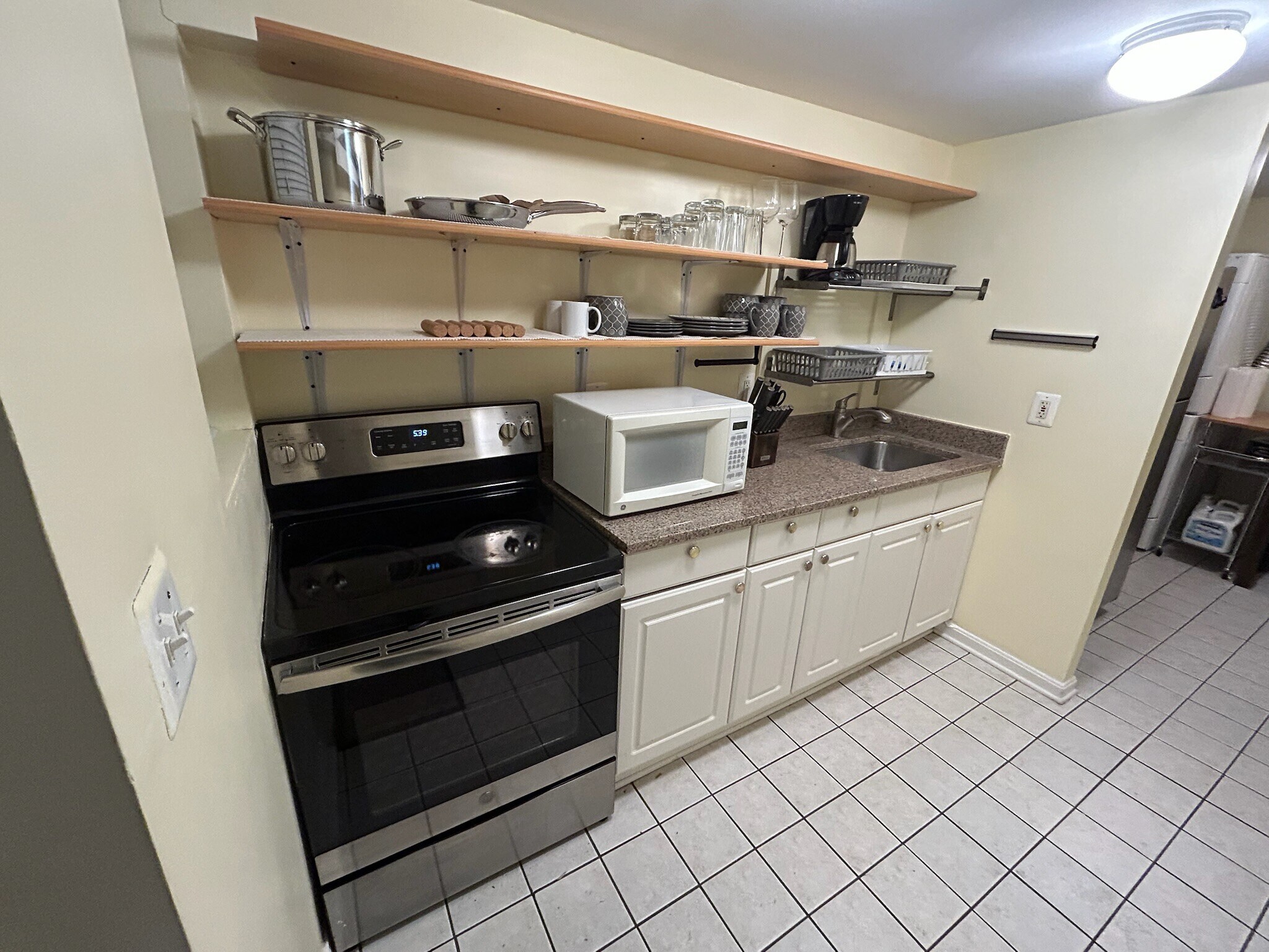 Building Photo - 2422 Observatory Pl NW