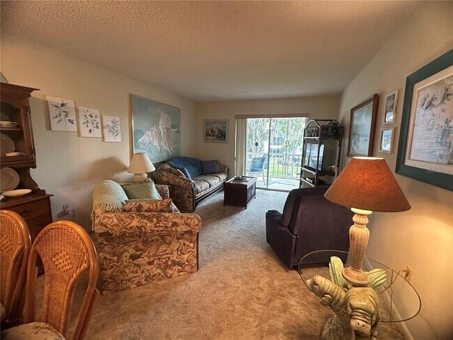 Building Photo - 202 46th Ave Terrace W