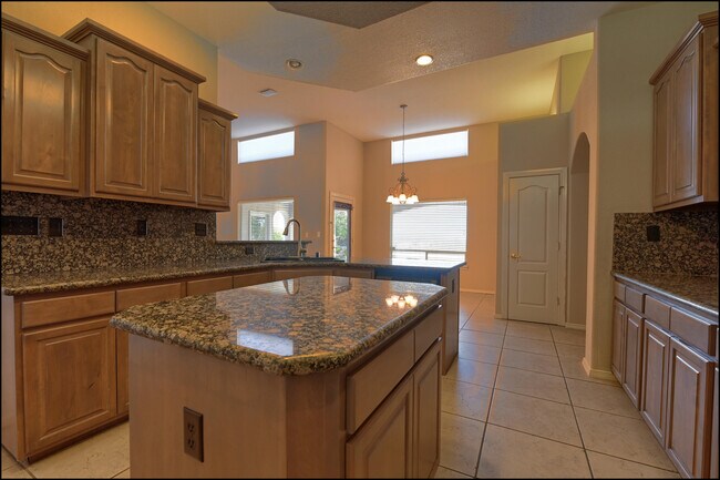 Building Photo - 1435 Cloud Ridge Dr