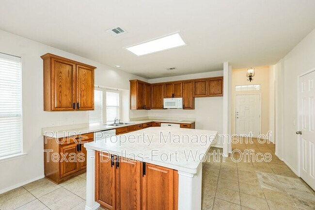 Building Photo - 3013 St Frances Dr