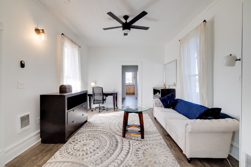 Building Photo - 414 S Holladay Dr