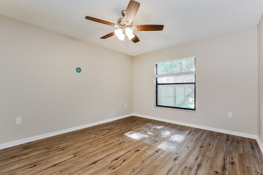 Building Photo - 4812 Pierce Arrow Dr
