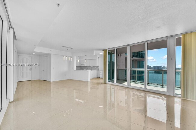 Building Photo - 3370 Hidden Bay Dr