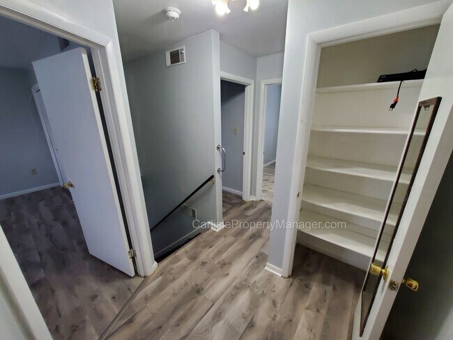 Building Photo - Pet Friendly 3 beds, 1.5 bath, central A/C, off-street parking, basement with included laundry, a...
