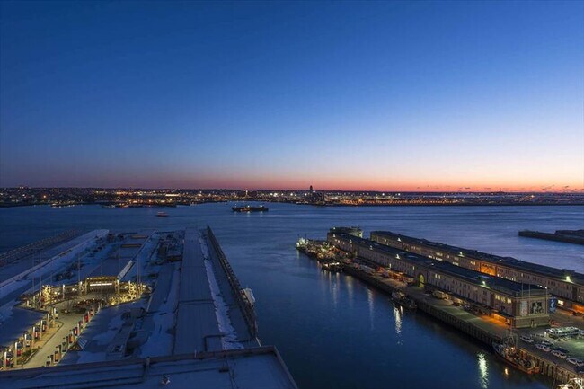 Building Photo - 100 Pier 4 Blvd.