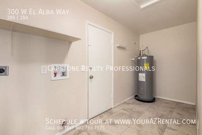Building Photo - 300 W El Alba Way