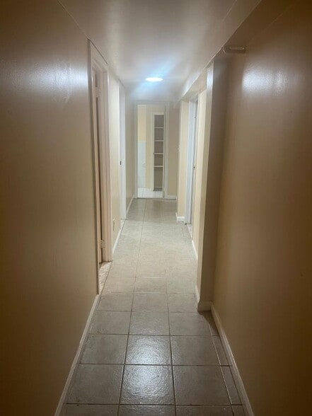 Building Photo - 4212 Monticello Ave