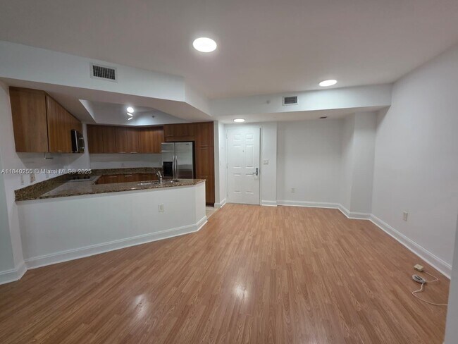 Building Photo - 510 NW 84th Ave