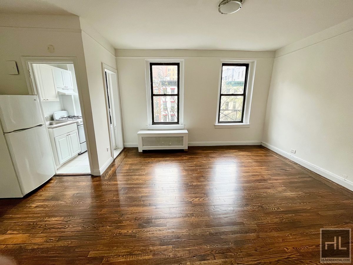 Building Photo - East 58TH ST