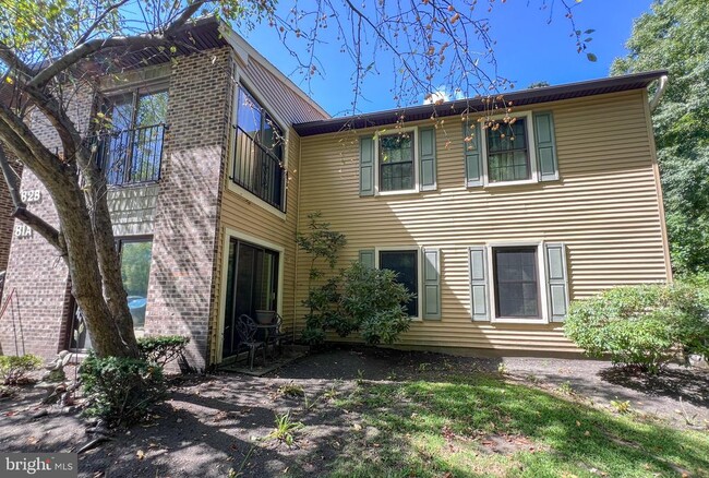 Building Photo - 81 W Bluebell Ln