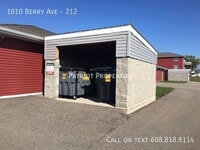 Building Photo - 1010 Berry Ave