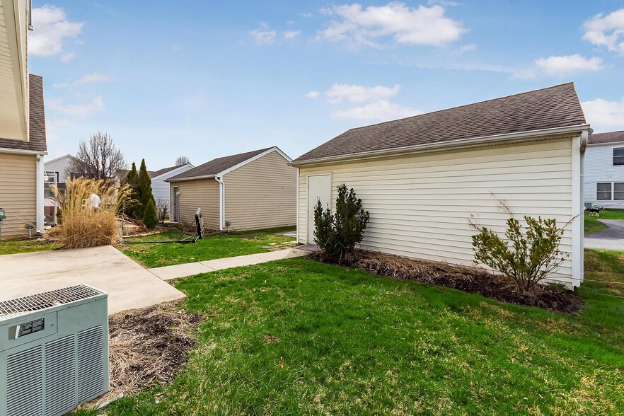 Building Photo - 4769 Hoseah St