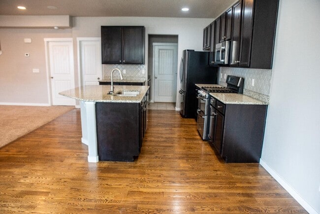 Building Photo - 7797 Wagonwood Pl