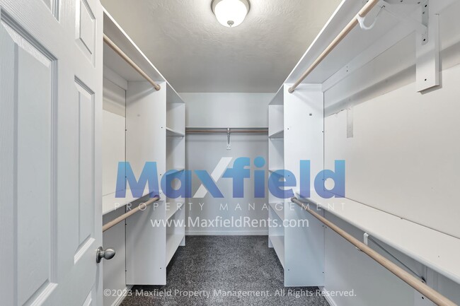 Building Photo - Lehi 4 BD 2.5 BA 2 GA - Fenced Yard