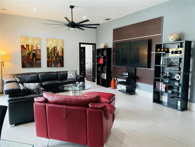 Building Photo - 1917 Pamlynne Pl