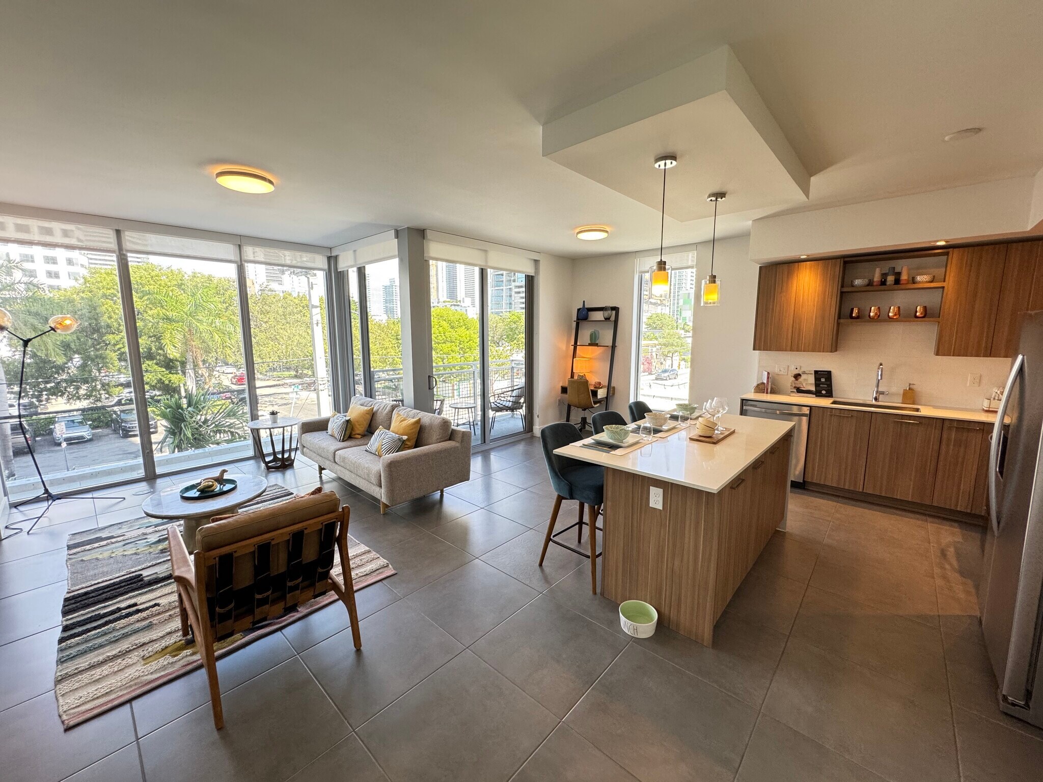 Building Photo - 250 NE 27th St