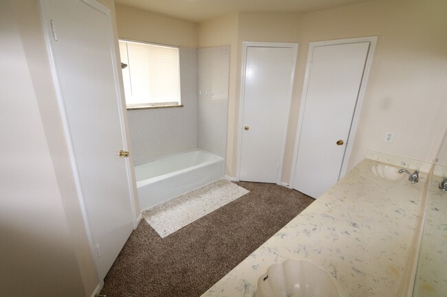 Building Photo - 13318 Rain Lily Ln