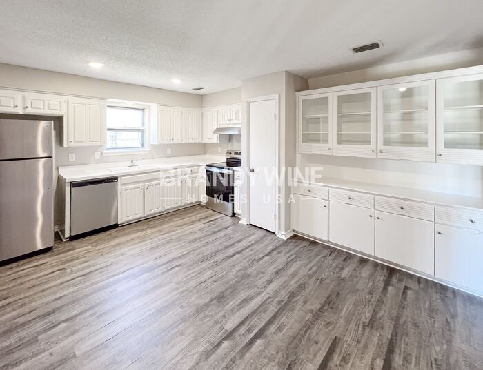 Building Photo - 1206 Misty Way