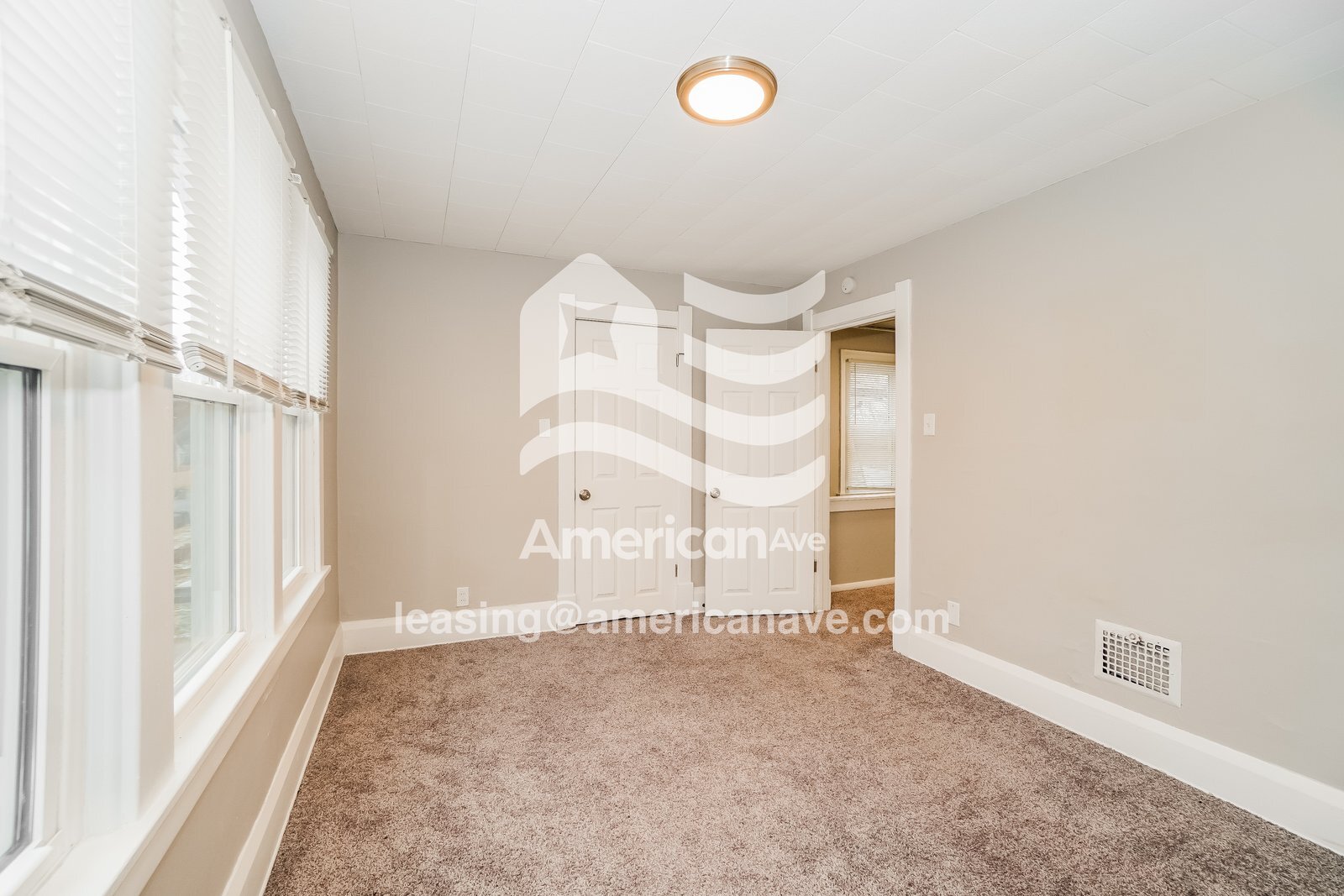 Building Photo - 514 Durango Dr