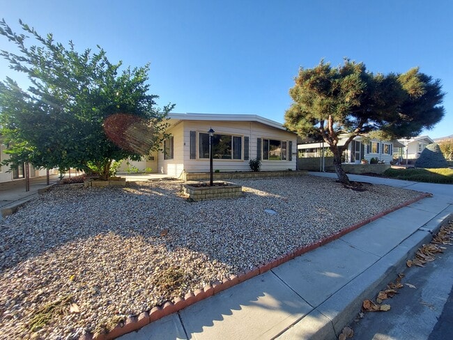 Building Photo - 10433 Overland Trl