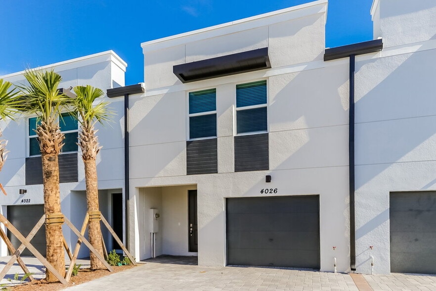 Building Photo - 4026 Hot Springs Ave