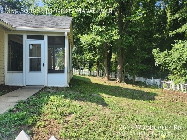 Building Photo - 2609 Woodcreek Rd