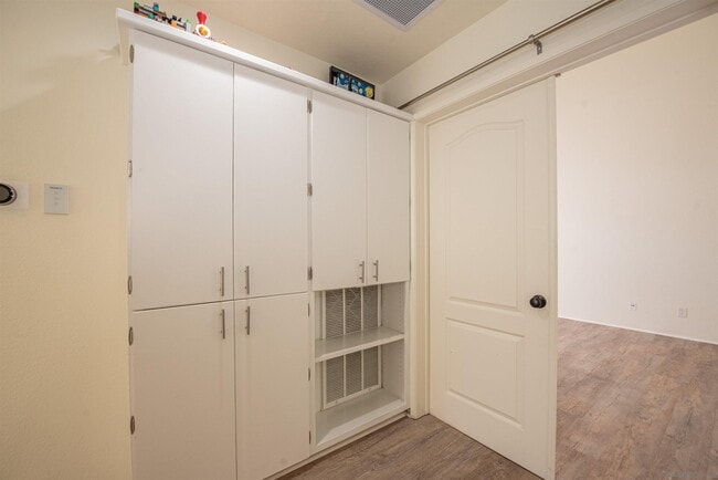 Building Photo - 11323 Caminito Corriente