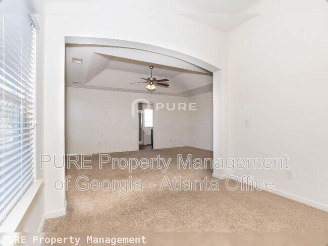 Building Photo - 840 Pine Arbor Ln