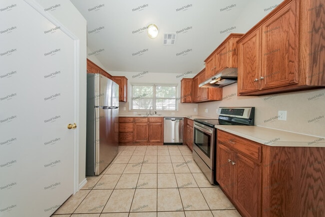 Building Photo - 10628 NW 34th Ter