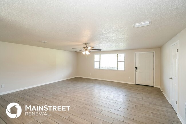 Building Photo - 2771 Winchester Ave