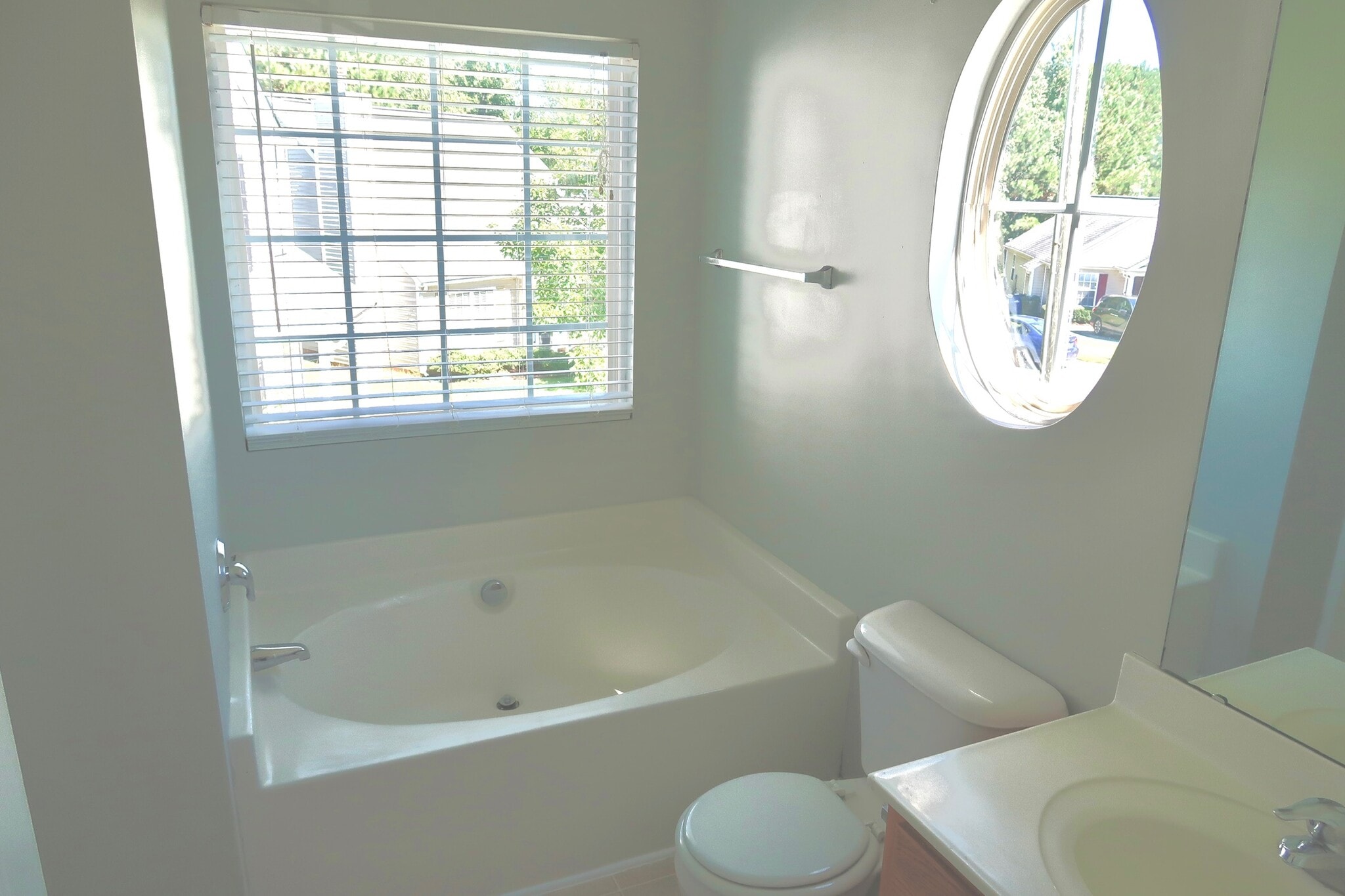 Building Photo - 3412 Mogollon Ct