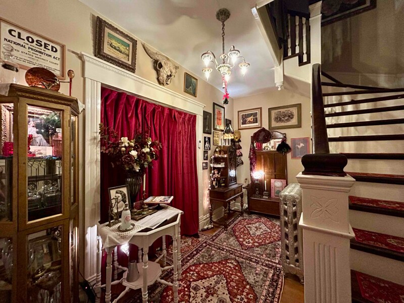 Building Photo - 425 S Washington St