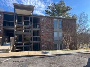 Building Photo - Prime West Knoxville Palisades Community 3/2 Condo