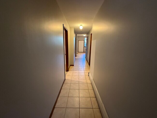 Building Photo - 5852 S King Dr