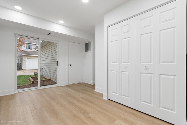 Building Photo - 372 Windsong Ct