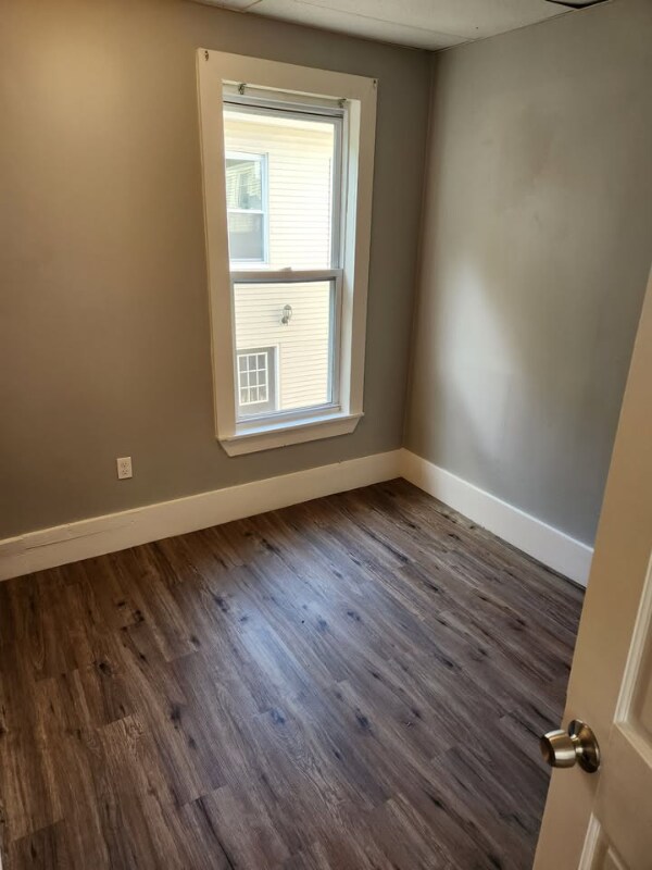 Building Photo - 538 Hall St