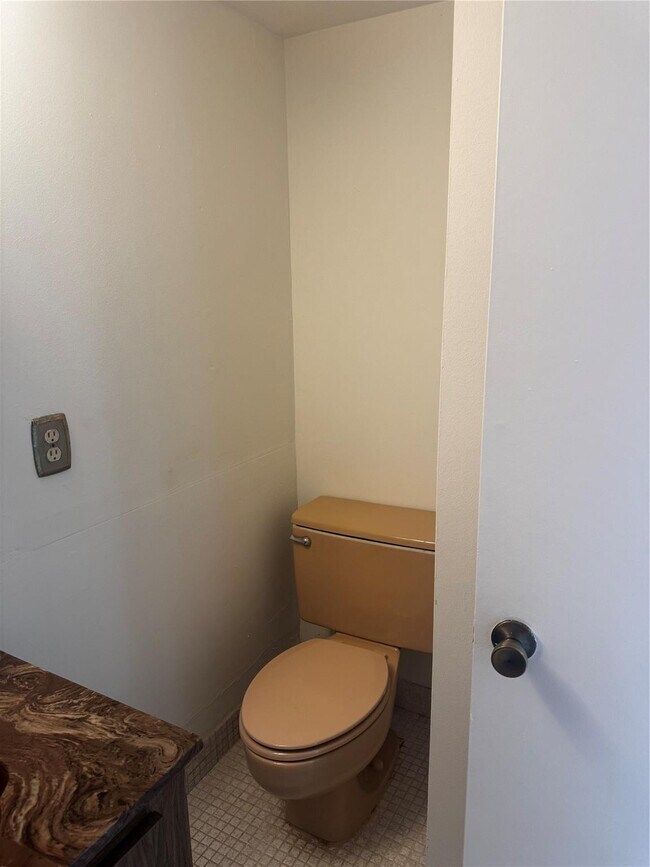 Building Photo - 2851 NE 183rd St