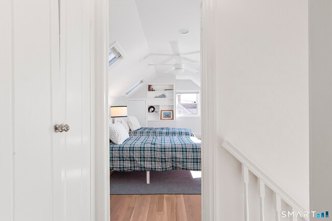 Building Photo - 36 Middlebury St