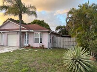 Building Photo - 5724 Boynton Crescent