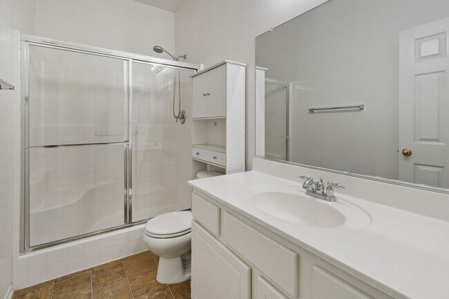 Building Photo - 46433 Vianne Ct