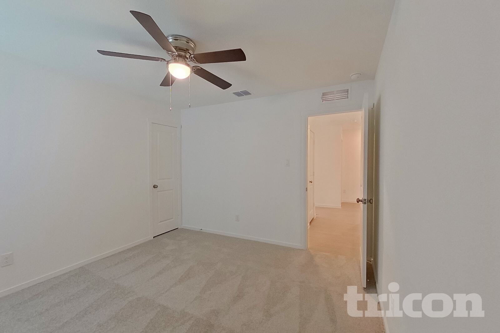 Building Photo - 827 Ginkgo Wy