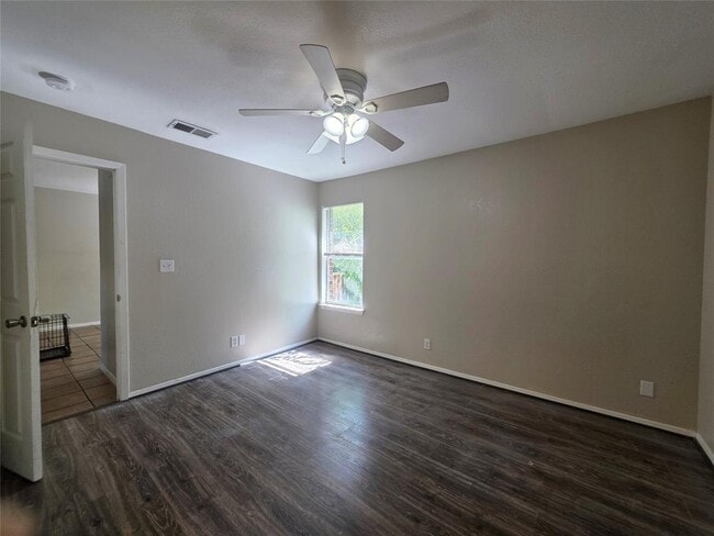 Building Photo - 2200 Katy Ln