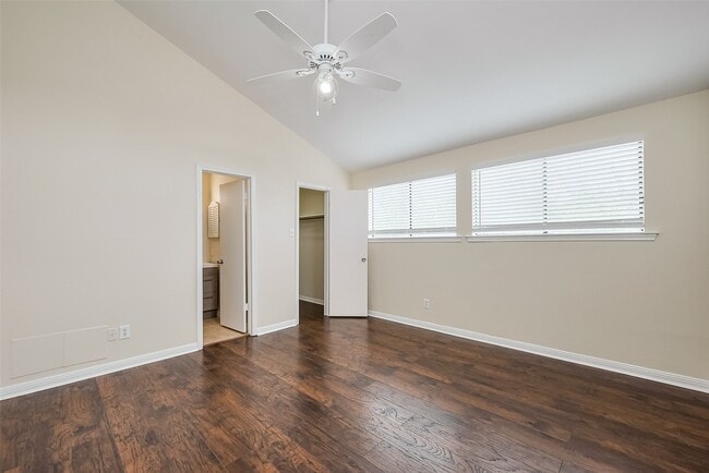 Building Photo - 3500 Tangle Brush Dr