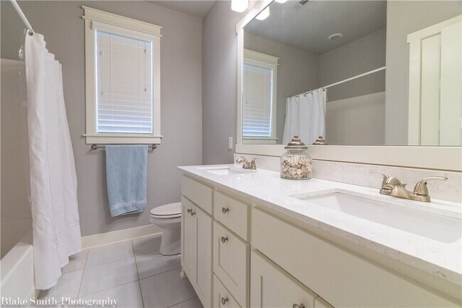 Building Photo - 4759 Townbridge Drive