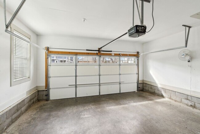 Building Photo - Single-family home for rent in The Nations