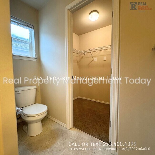 Building Photo - 18107 15th Avenue E